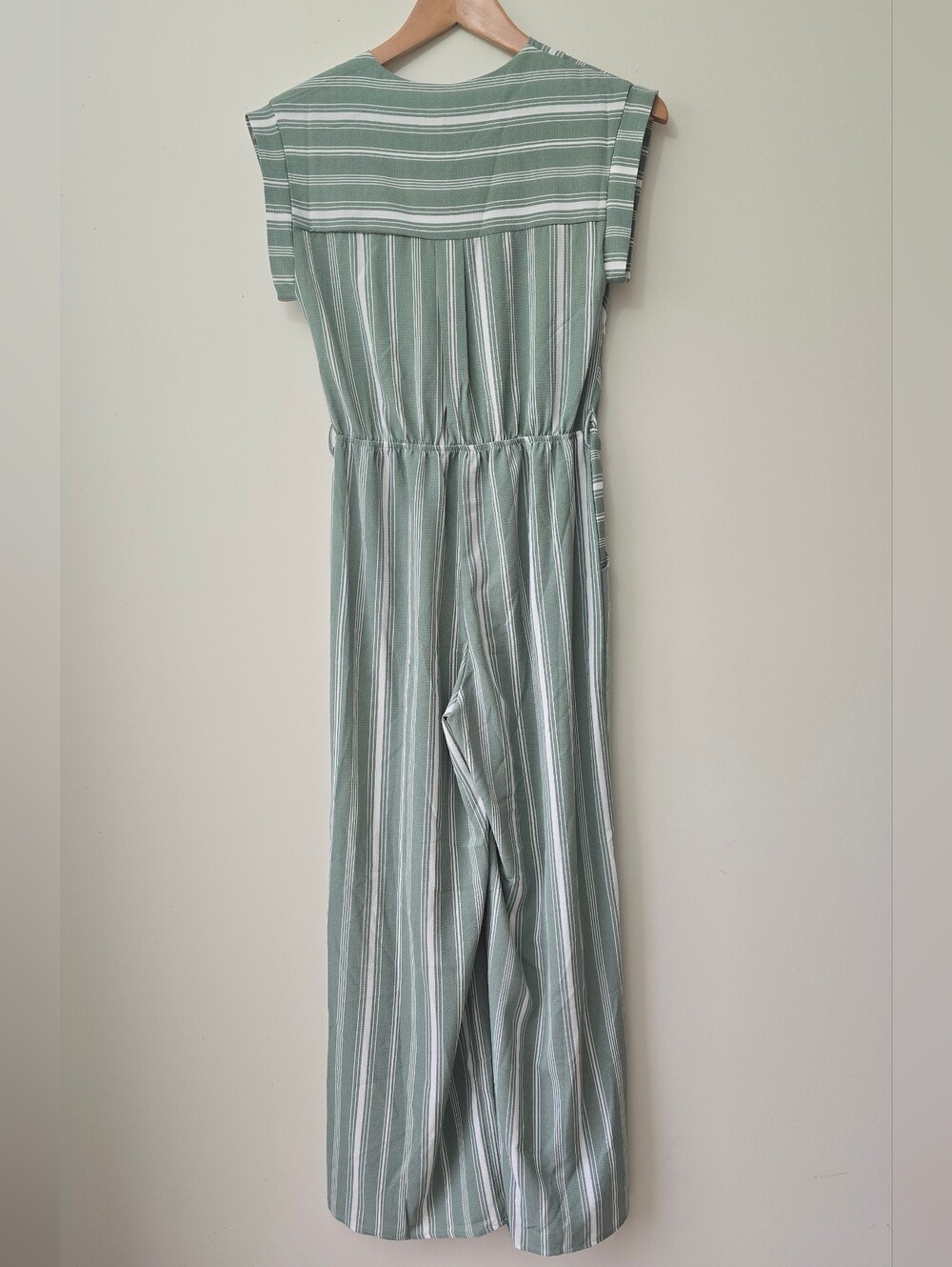 Monteau Sage Green Striped Jumpsuit Pantsuit Size M - Picture 3 of 6